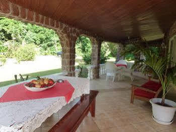 Chez Muriel Anse Volbert Village Buitenkant foto